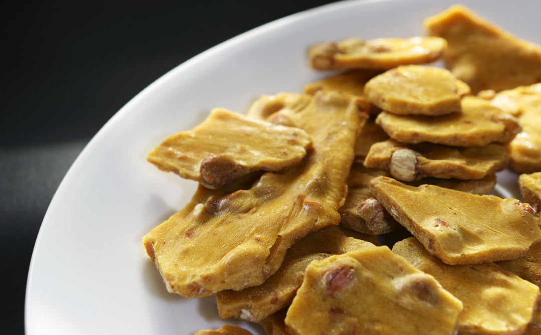 MUNCHING PEANUT BRITTLE