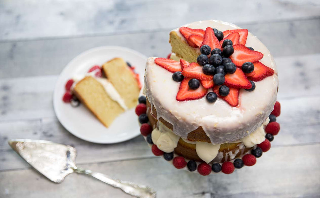 SIMPLE RED, WHITE & BLUE CAKE