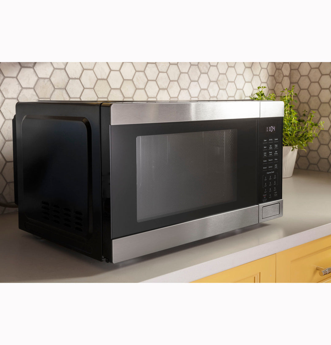 GE® JES1109RRSS 1.0 Cu. Ft./28L Capacity Countertop Convection Microwave Oven with Air Fry